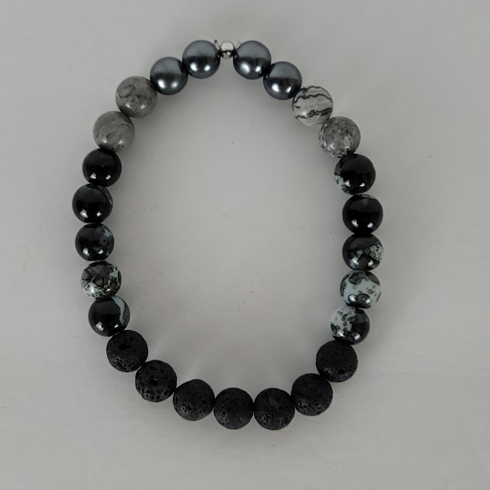 Lava Stone Diffuser Bracelet Black/White